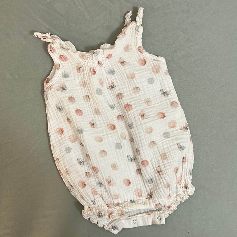 Baby Girl romper, Tiny Soul, EUC